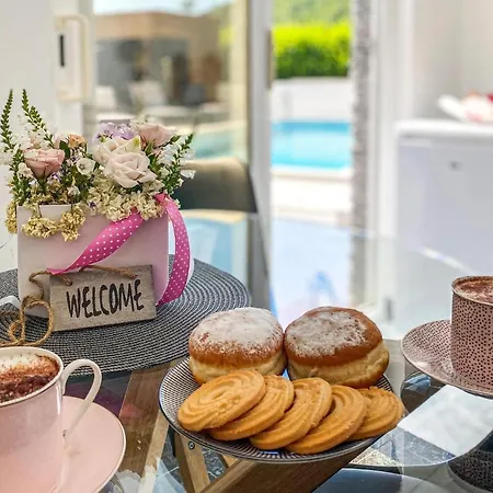 度假居 Gorgeous In With Wifi *