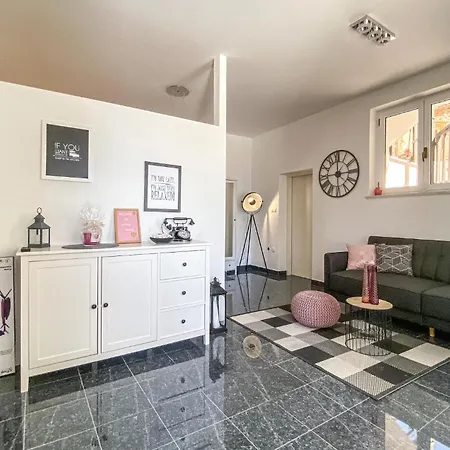 度假居 Gorgeous In With Wifi *