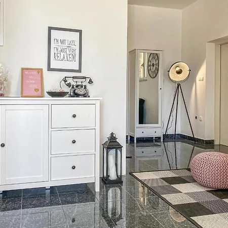 Gorgeous In With Wifi 度假居